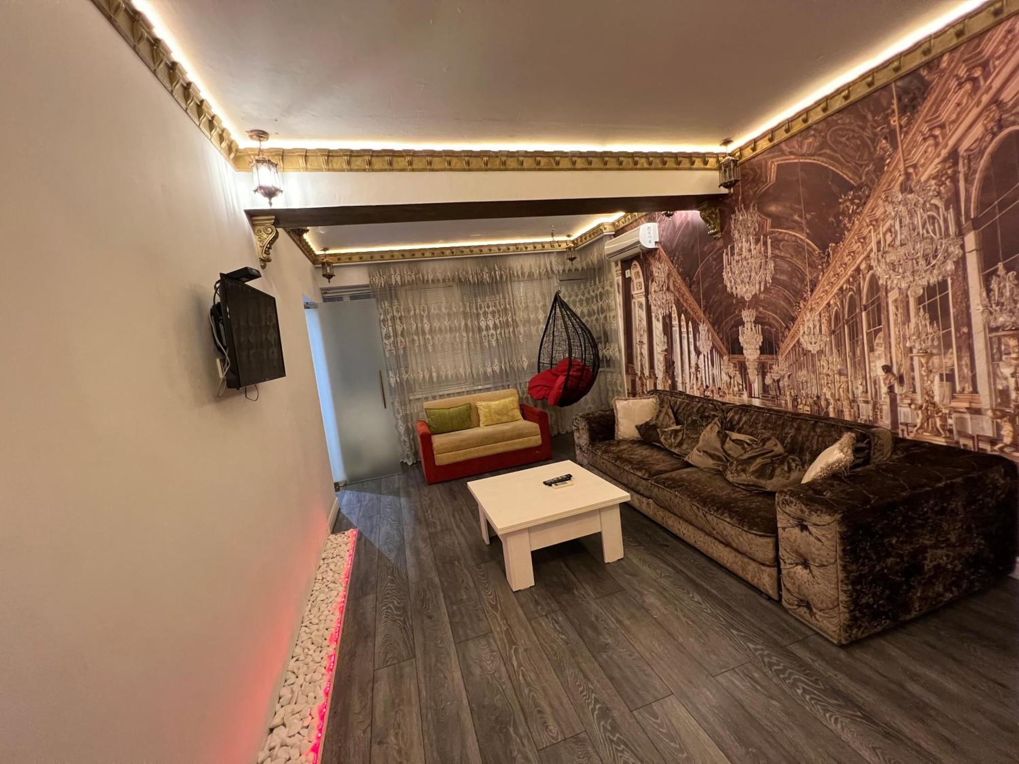 2 Bedrooms Heart Of City Center Кишинів Екстер'єр фото