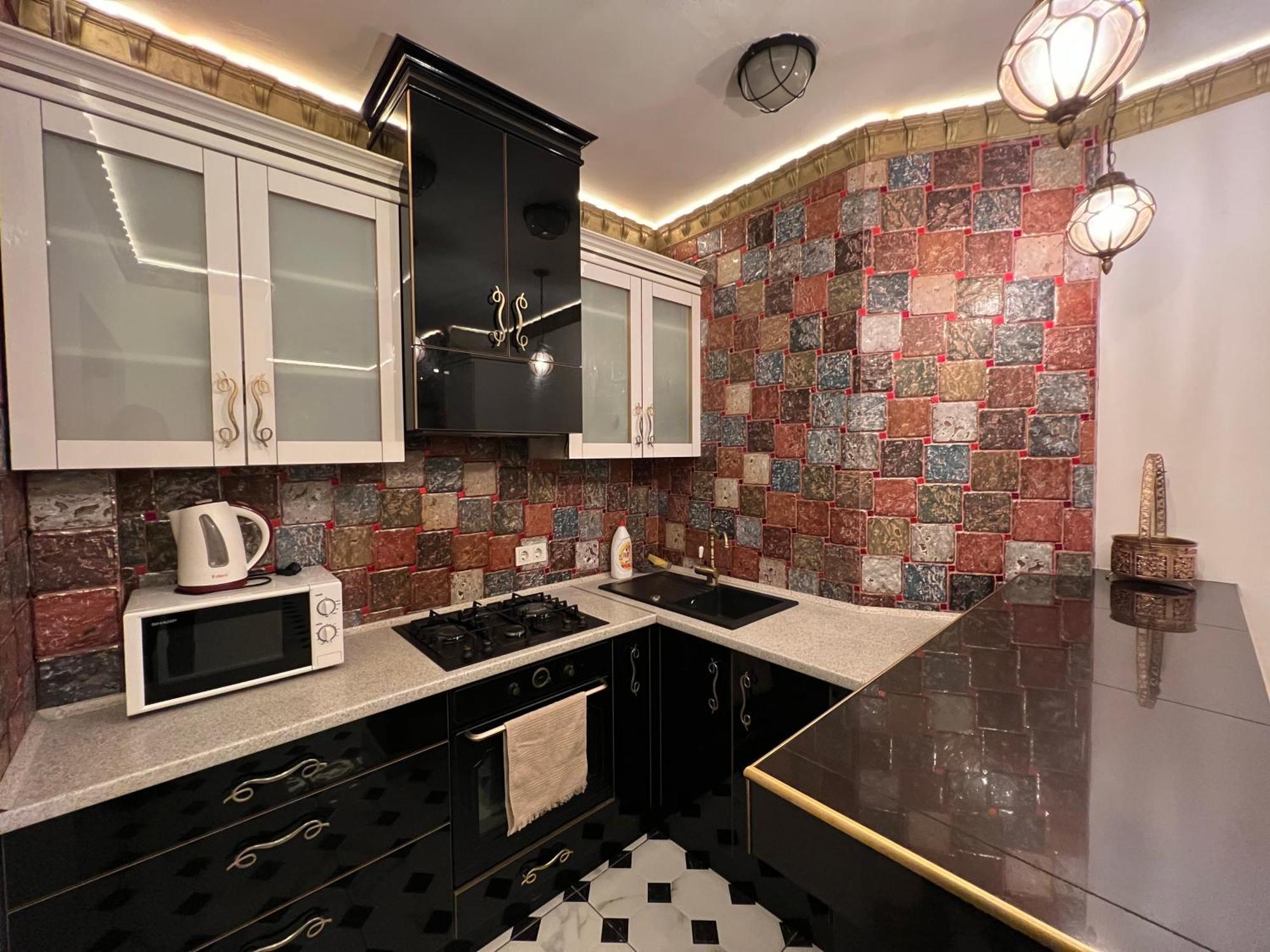 2 Bedrooms Heart Of City Center Кишинів Екстер'єр фото